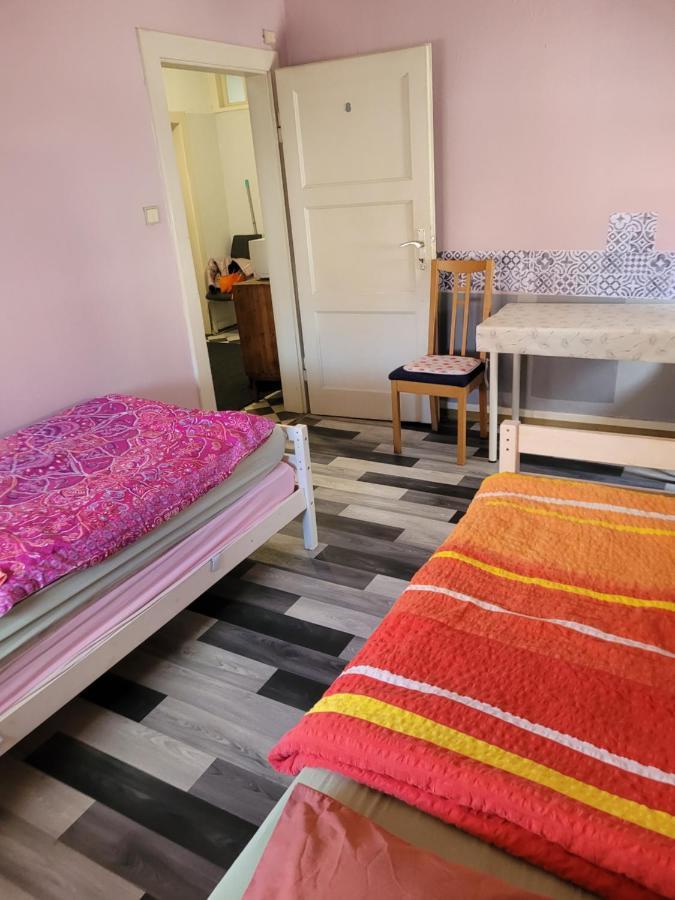 Mehrere Privatzimmer Lang Und Kurzfristig Zu Mieten 萨尔布吕肯 外观 照片